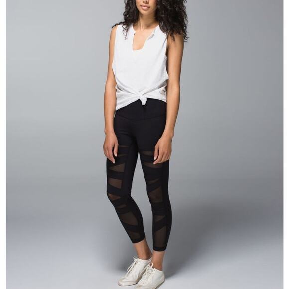 Lululemon High Times Crop *Tech Mesh Size 8 - Picture 16 of 16